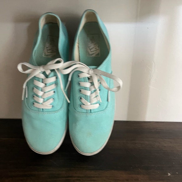 ANS Unisex Authentic Lo Pro Sneakers - Picture 3 of 3